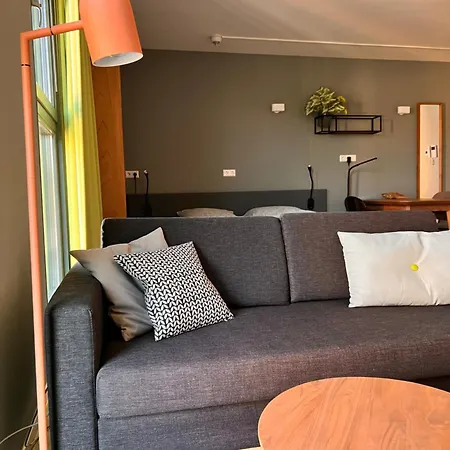 Aparthotel Short *
