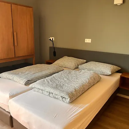 Short Aparthotel